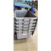 Image 2 : 5 STACKING TOTES WITH BUILT IN LIDS