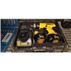 Image 2 : DEWALT 12V CORDLESS DRILL