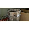 Image 2 : WOOD BUCKET