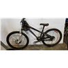 Image 1 : BLACK DEVINCI DISTRICT BIKE