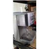 Image 3 : CUISINART ESPRESSO MAKER
