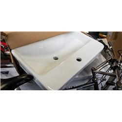 NEW WHITE SINK