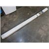 Image 1 : GENIS RETRACTABLE SCREEN DOOR
