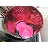 Image 2 : METAL HAMPER AND BUCKET