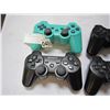 Image 3 : 4 WIRELESS PS3 CONTROLLERS