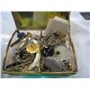 Image 3 : JEWELERY BOX AND 2 BAGS OF JEWELERY