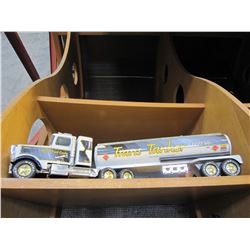 NYLINT PRESSED METAL 18 WHEELER SEMI TRUCK