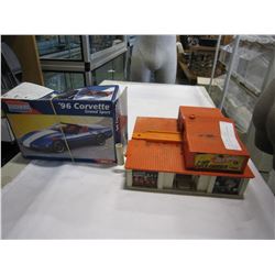 VINTAGE HOTWHEELS SUPER CHARGER GARAGE AND 96 CORVETTE MODEL