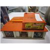Image 2 : VINTAGE HOTWHEELS SUPER CHARGER GARAGE AND 96 CORVETTE MODEL