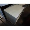 Image 2 : 2 WHITE ROLLING ENDTABLES