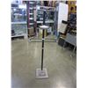 Image 1 : BLACK METAL TOWEL HOLDER CONSEIGER