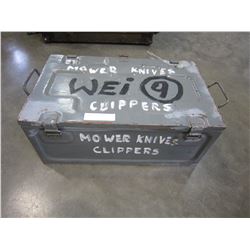 1943 WW2 MILITARY BOX