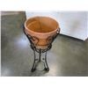Image 2 : BLACK IRON PLANT STAND W/ TERRACOTTA POT