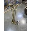 Image 1 : BRASS HORSE COMPANION SET AND OIL LANTERN