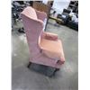 Image 3 : QUEEN ANNE STYLE WINGBACK CHAIR