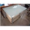 Image 1 : GLASSTOP DINING TABLE