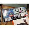 Image 2 : 2 WALL MOUNTS AND SMART GAMING GUN