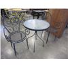 Image 2 : 2 METAL PATIO CHAIRS AND PATIO TABLE