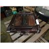 Image 1 : BROWN WOODEN EASEL