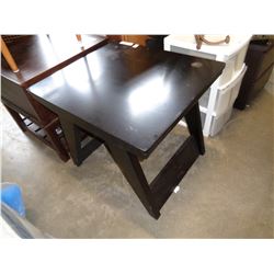 ASHLEY FLOOR MODEL DARK FINISH END TABLE W/ COSMETIC DAMAGE