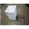 Image 1 : 3 DRAWER ORGANIZER AND COAT HANGER
