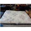 Image 1 : QUEENSIZE BEAUTY REST EURO TOP ISLA MATTRESS