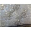 Image 2 : QUEENSIZE BEAUTY REST EURO TOP ISLA MATTRESS