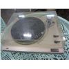 Image 1 : JVC AUTO RETURN TURNTABLE L-A11