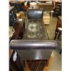 Image 2 : ASHLEY FLOOR MODEL BROWN BENCH WITH FLIP TOP