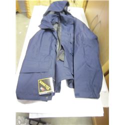 NEW IN BAG GORE-TEX JACKET - NAVY SIZE XL