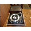 Image 1 : LLOYDS 6 TO 78 RECORD PLAYER GREAT BRITAIN