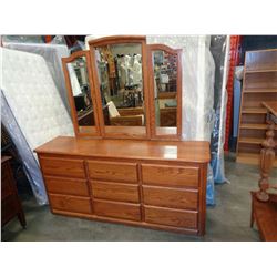 OAK 9 DRAWER DRESSER W/ MIRROR