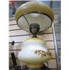 Image 2 : ANTIQUE PARLOR LAMP