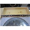 Image 4 : NATIVE WOOD BOX AND NATIVE SILVER PLATTER