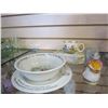 Image 1 : BUNNYKINS SET W/ SAUCER, CUP, PLATE, AND PETER RABBIT DISH