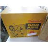 Image 2 : 2 VINTAGE MOVIE CAMERAS BOTH IN BOX -