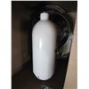 Image 2 : KITCHEN AID MIXER 5 QUART IN BOX - WORKNG