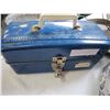 Image 2 : VINTAGE LOT OF FAN, TRAY, BLUE TACKLE BOX, AND SILVER TOOL BOX