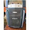 Image 2 : LOT OF 2 HEATERS - 1 IN WOODCASE, AND BLACK AND DECKER HEATERS