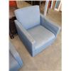 Image 1 : BLUE ARMCHAIR
