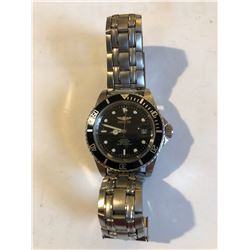 High End Automatic Mens Watcth INVICTA Divers 200meter Like New