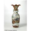 Image 1 : A JAPANESE TAISHO PERIOD PORCELAIN VASE Rmaker un