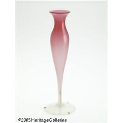 AN AMERICAN ART GLASS VASE RSteuben, c.1925 R RTh