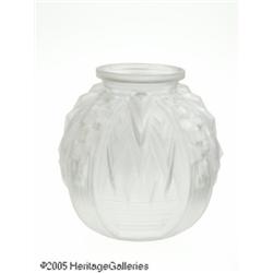 A FRENCH ART DECO STYLE GLASS VASE RMuller Frere 