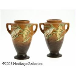 A PAIR OF AMERICAN BROWN FREESIA POTTERY VASES RR
