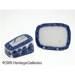 A FLOW BLUE ORIENTAL PATTERN CERAMIC COVERED CHEE