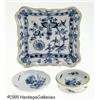 Image 1 : THREE GERMAN PORCELAIN ITEMS RMeissen, c.1920 R R