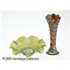 Image 1 : AN AMERICAN CARNIVAL GLASS BOWL AND VASE RNorthwo