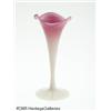 Image 1 : AN AMERICAN GLOSSY FINISH WILD ROSE LILY VASE RNe