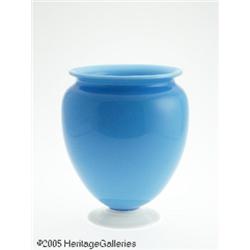 AN AMERICAN ART GLASS VASE RSteuben, c.1925 R RTh
